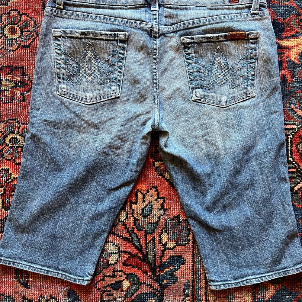 7 for all Mankind Capri size 30 made in USA